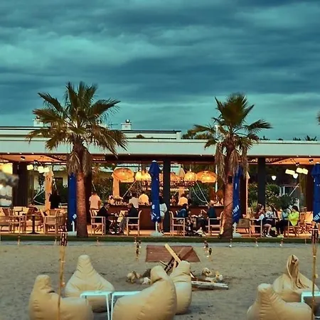 Vala Mar Apartment, Gjiri I Lalzit, Bookable For 2 Weeks * 드라치